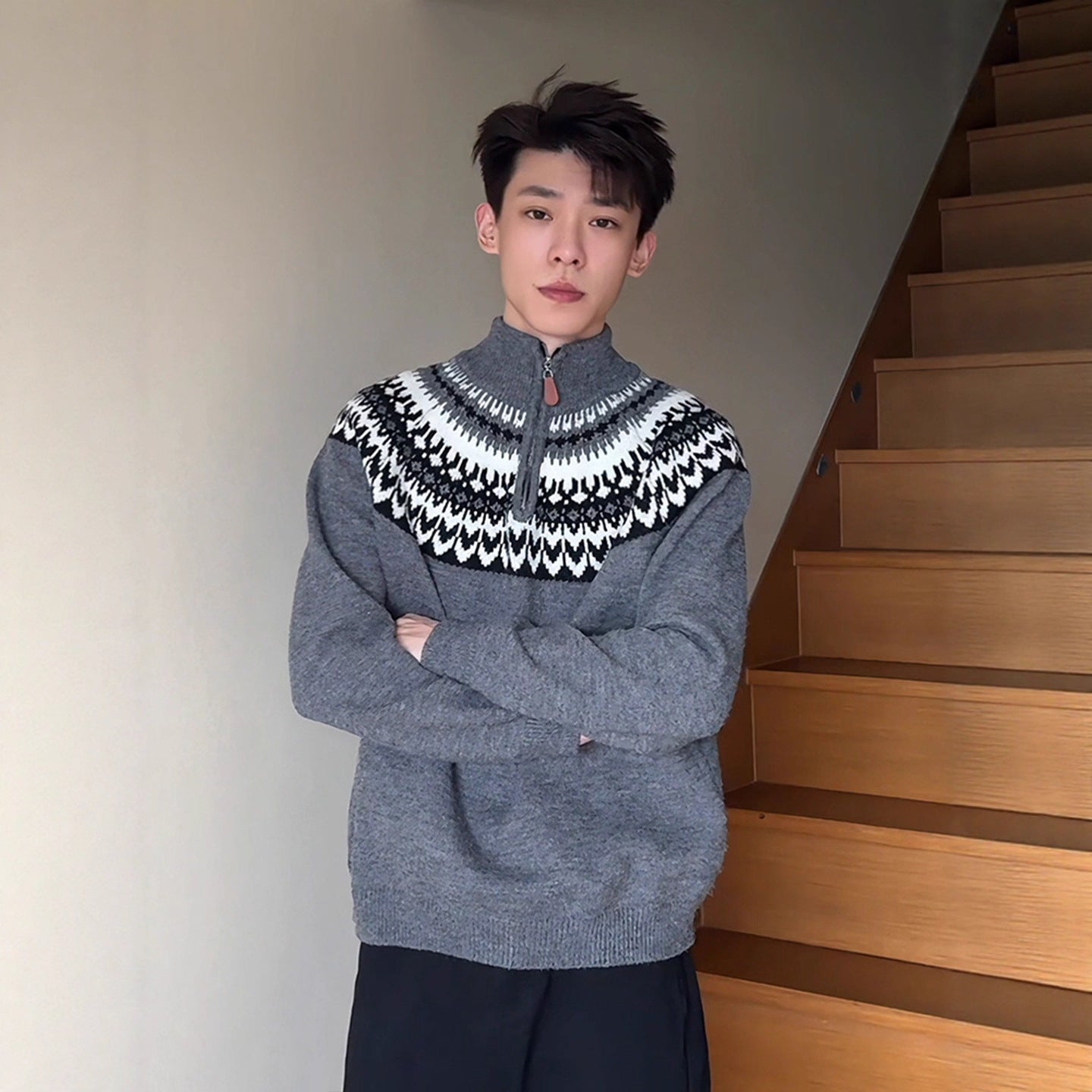 Retro Ethnic Fair Isle Semi-High Neck Knit Sweater