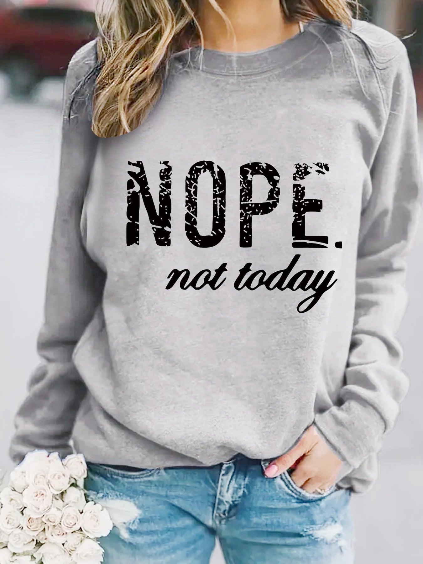 Round-neck NOPE slogan print sweatshirt