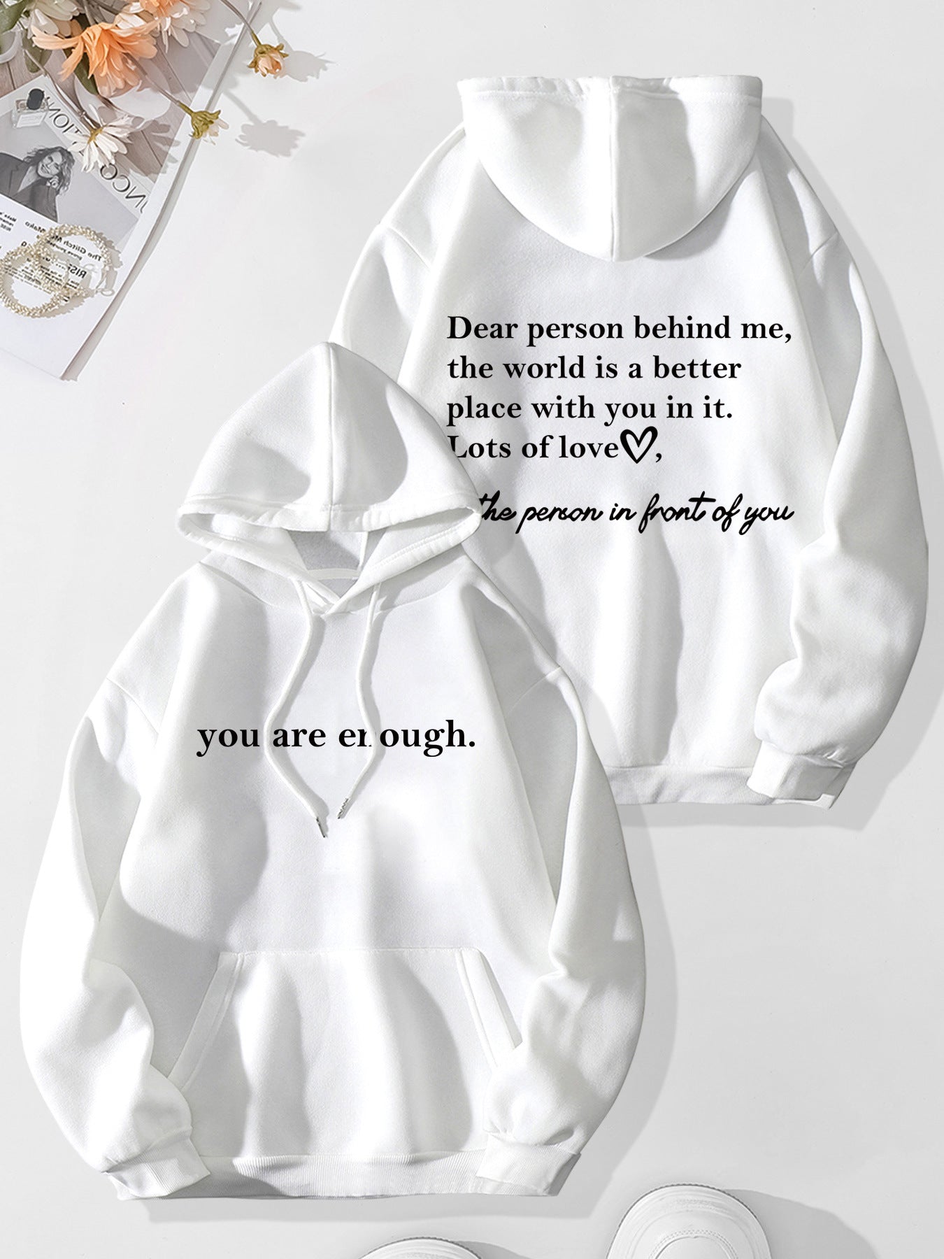 Hooded long sleeved sweatshirt loose fit