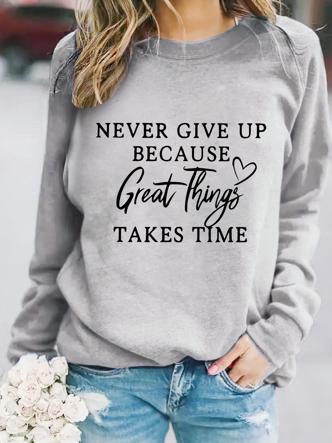 Long Sleeve Round Neck "NEVER GIVE" Print Crewneck Sweatshirt