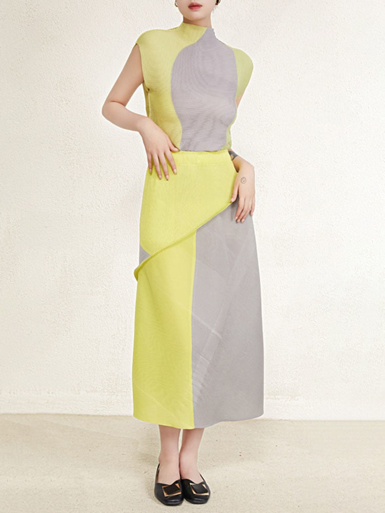 Contrast Color Pleated 2 Pieces Set