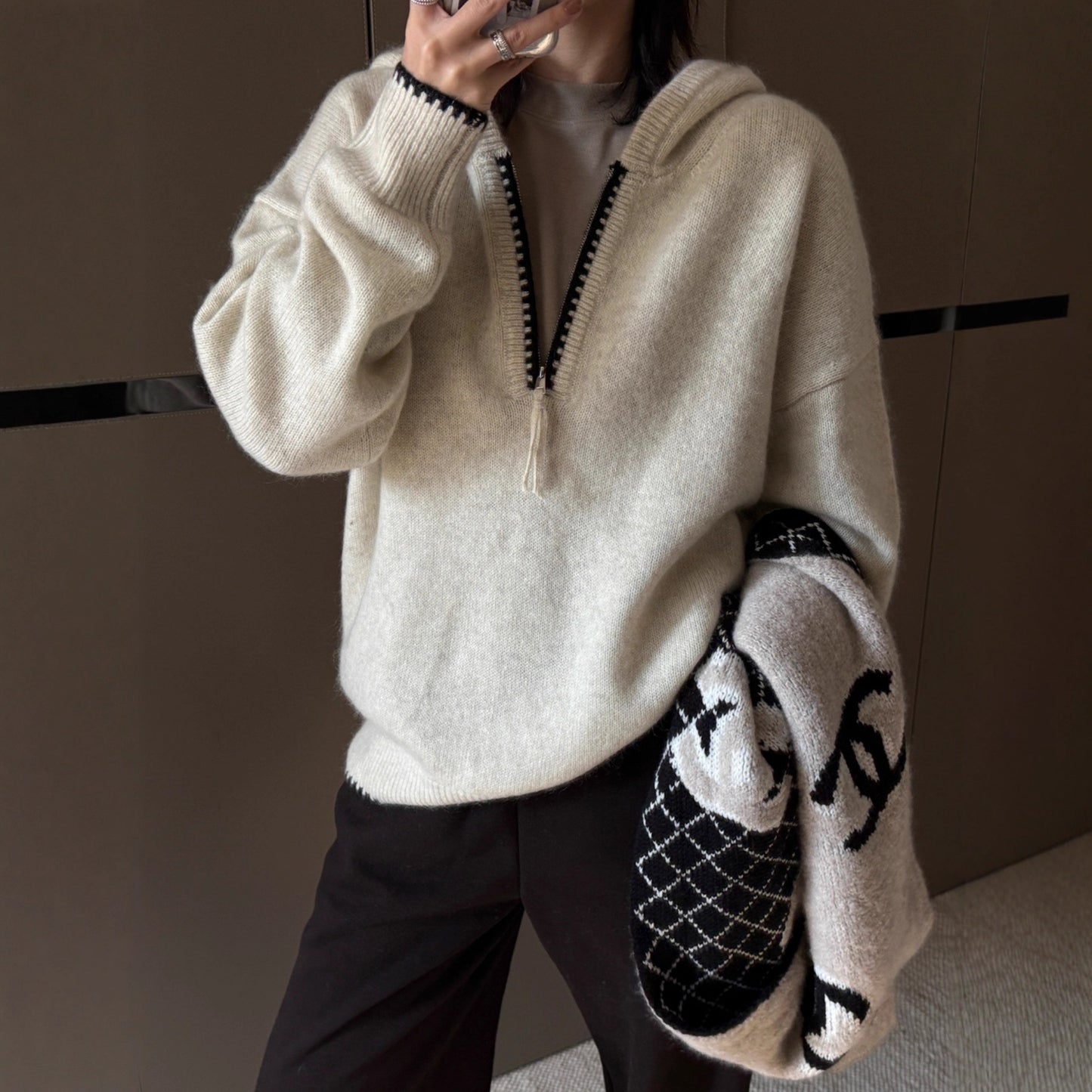 Relaxed Style Colour-blocked Ribbed Trim Half-zip Hoodie